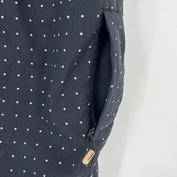 Lululemon RARE Spotted Adventure Bermuda Shorts Large Embroidered Logo Size 6 - Picture 4 of 12